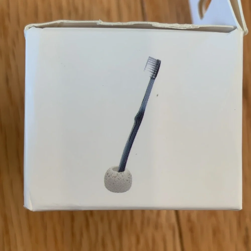 New Toothbrush Stands and Oval Tray - Picture 4 of 6